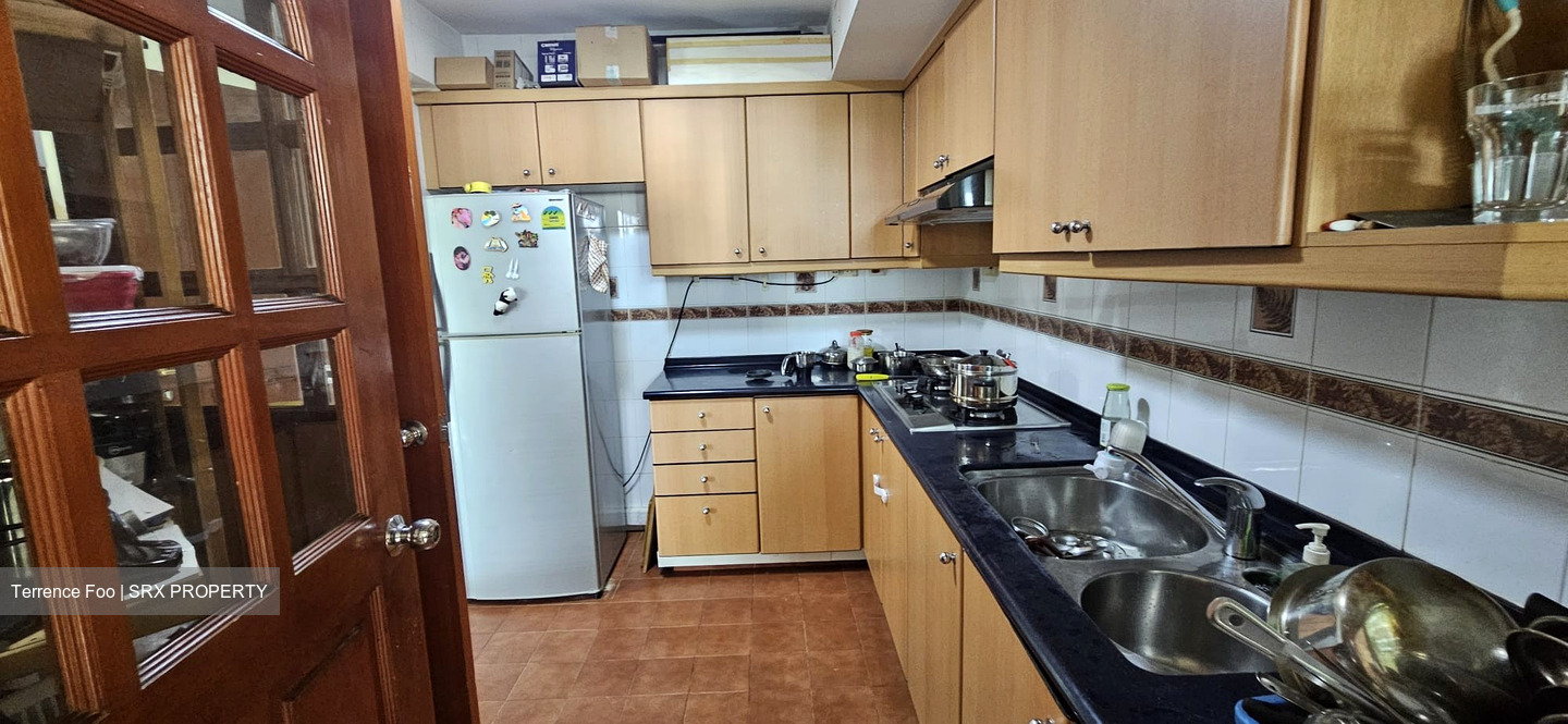 Melville Park (D18), Condominium #580734061